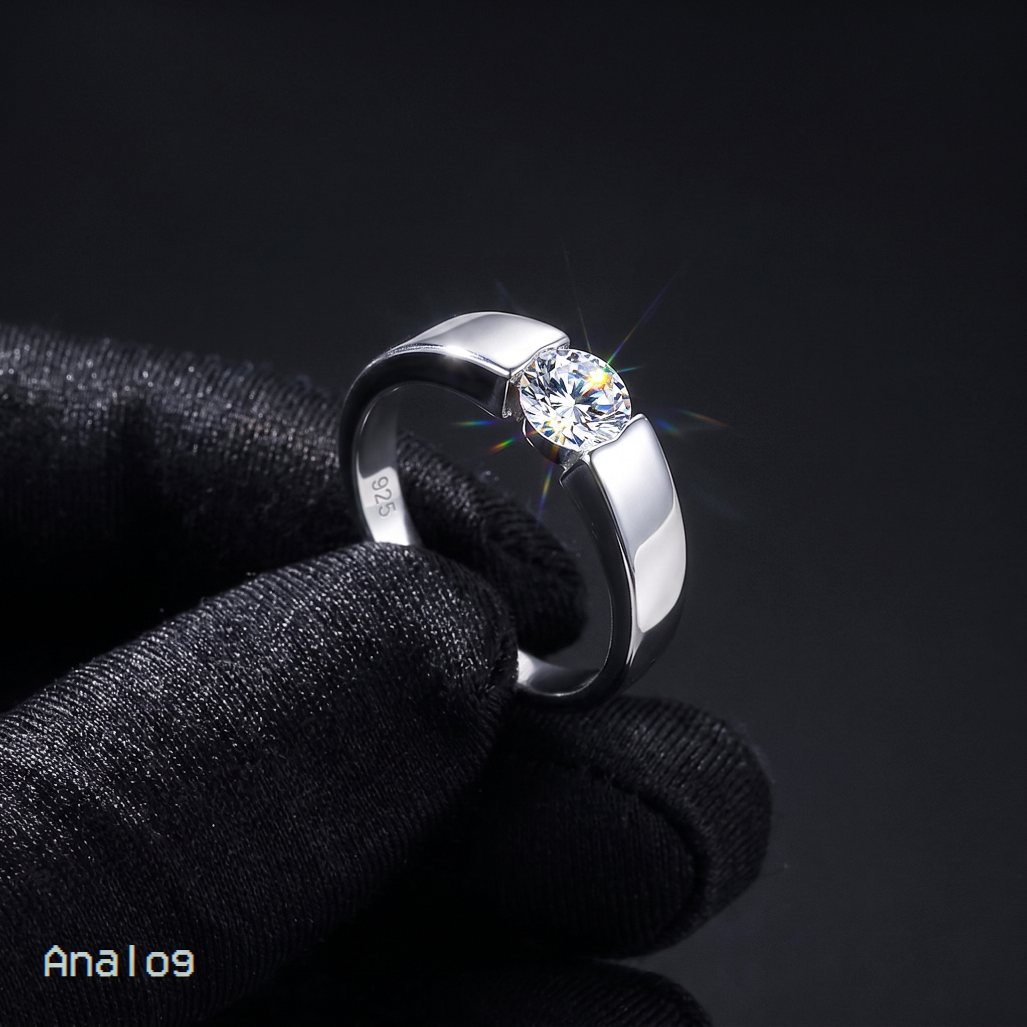 Round Cut Classic by Analog Imprints
