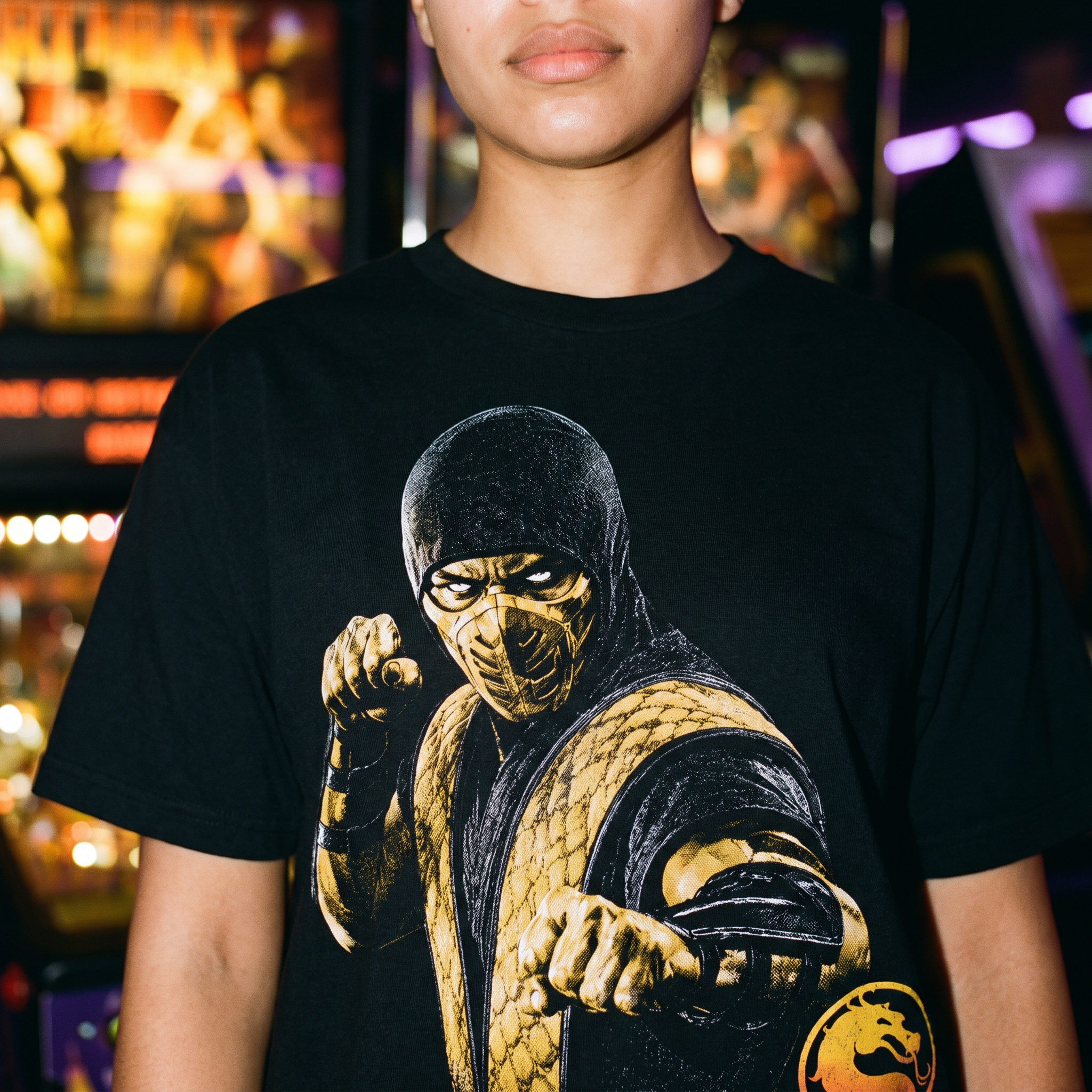 Mortal Kombat Scorpion Halftone Gaming Unisex T-Shirt